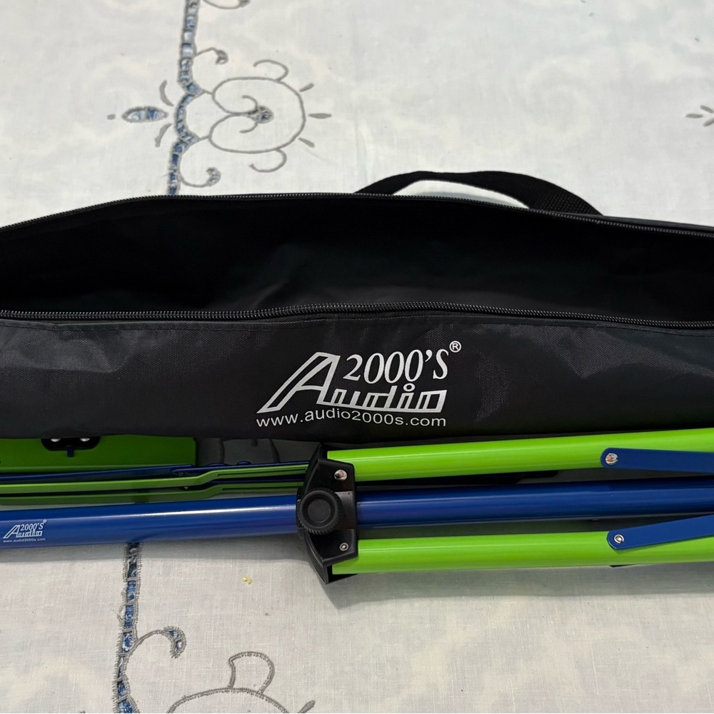 Audio 2000's Blue and Green Tripod Stand